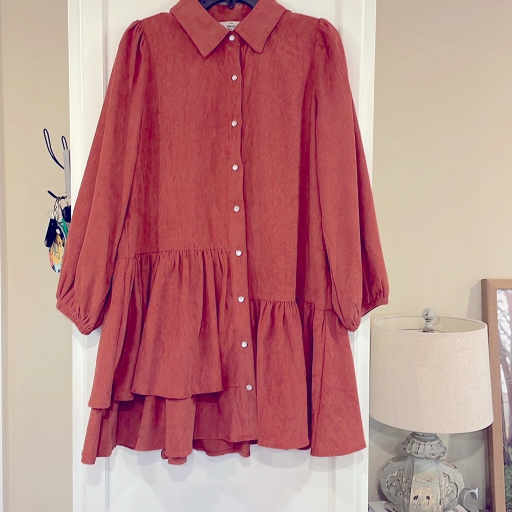 NWT Boutique trendy corduroy dress size!  Flawless!  Perfect for the holidays!